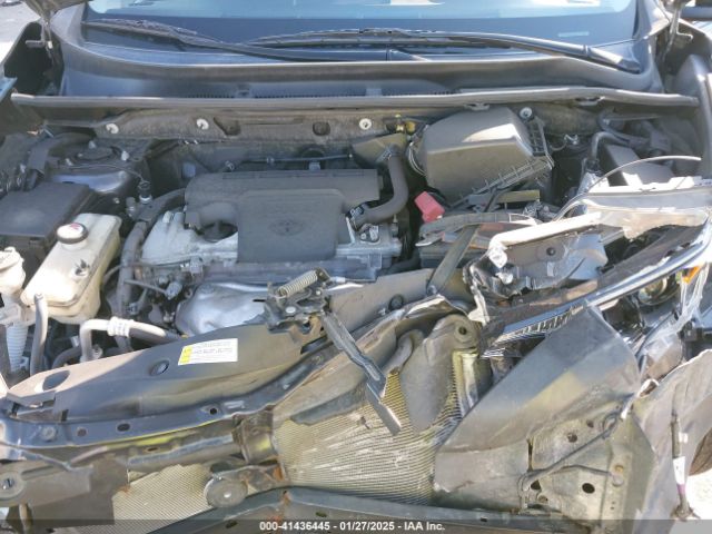 JTMZFREV3JJ154891 Toyota RAV4 LE