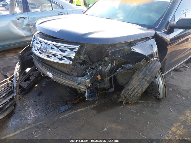 1FM5K7DH5KGB51334 Ford EXPLORER XLT