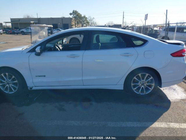 3FA6P0LU3HR355170 Ford Fusion Hybrid Se