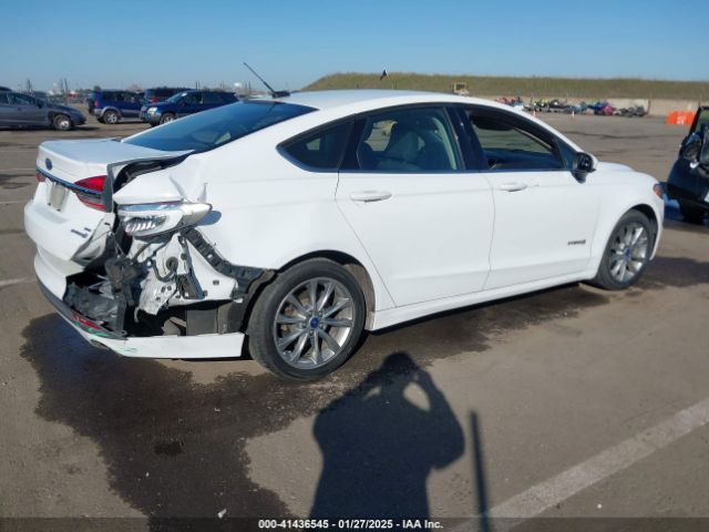 3FA6P0LU3HR355170 Ford Fusion Hybrid Se
