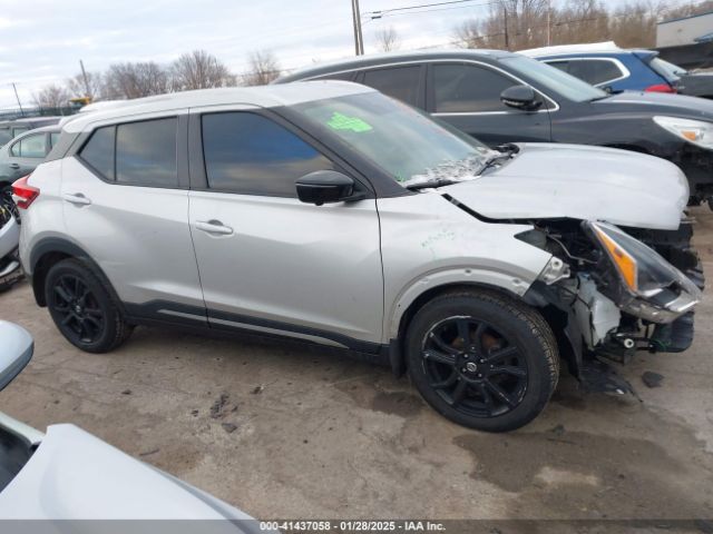 3N1CP5DV0LL567475 Nissan Kicks Sr Xtronic Cvt