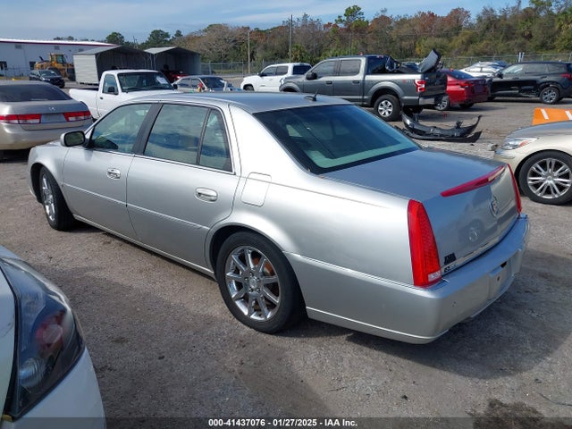 2006 CADILLAC DTS 1G6KD57946U137607 Photo 2