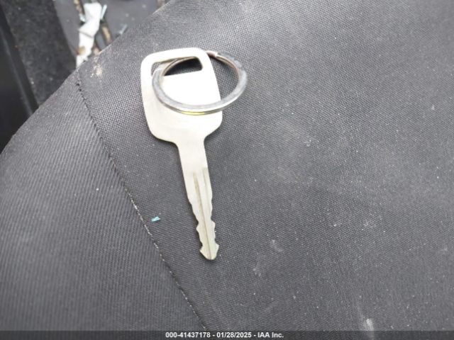 3N1CN7AP8KL830883 Nissan Versa 1.6 S+