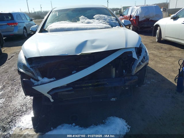 2015 Hyundai Sonata Sport მანქანა იყიდება აუქციონზე, vin: 5NPE34AF1FH085854, აუქციონის ნომერი: 41437183