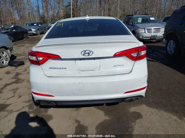 2015 Hyundai Sonata Sport მანქანა იყიდება აუქციონზე, vin: 5NPE34AF1FH085854, აუქციონის ნომერი: 41437183