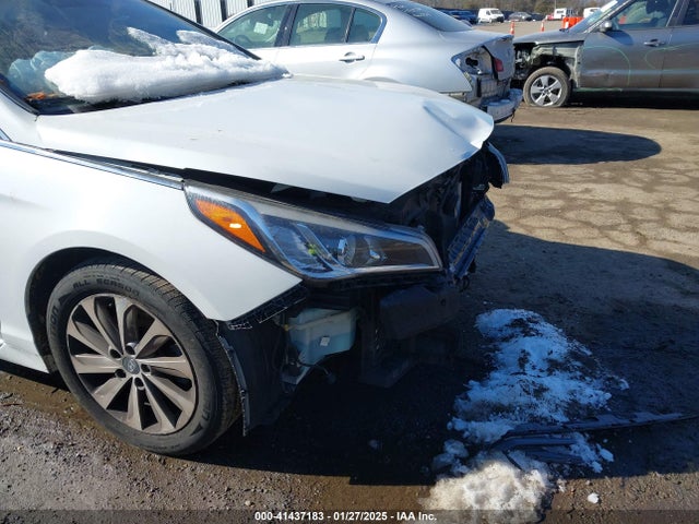 2015 Hyundai Sonata Sport მანქანა იყიდება აუქციონზე, vin: 5NPE34AF1FH085854, აუქციონის ნომერი: 41437183