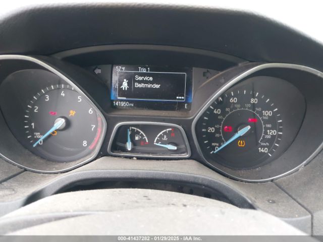 1FADP3F27FL218683 Ford FOCUS SE
