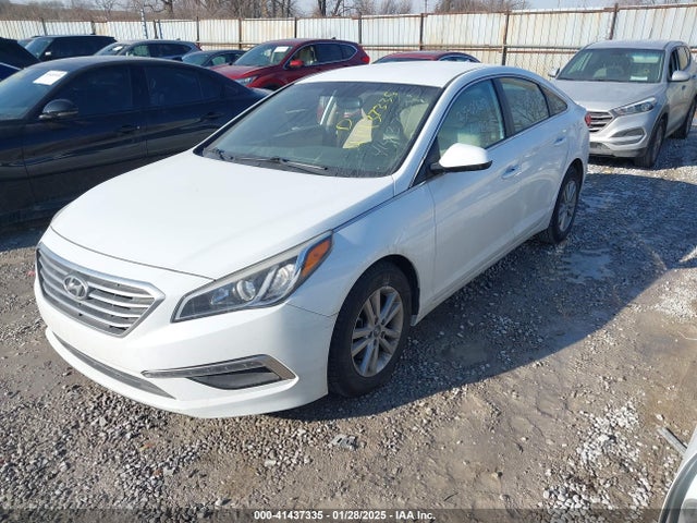 Hyundai SONATA SE 2015 5NPE24AF9FH209050 Image 2