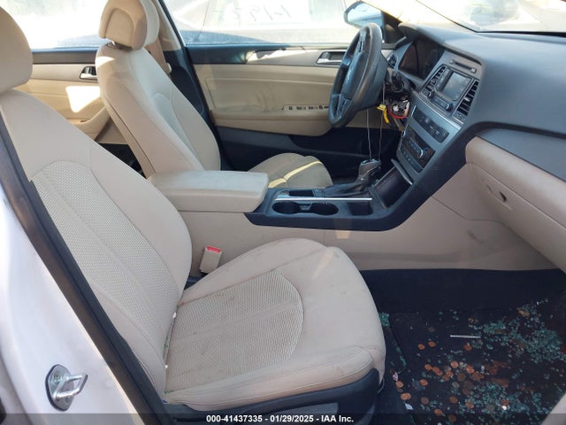 Hyundai SONATA SE 2015 5NPE24AF9FH209050 Image 5
