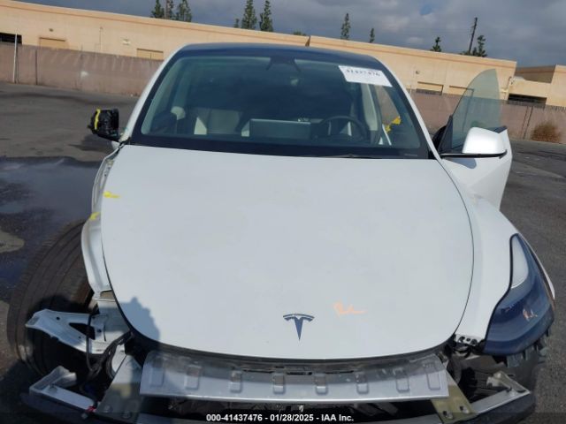 7SAYGDEE7NF557980 Tesla Model Y Long Range Dual Motor All-wheel Drive