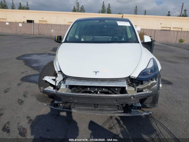 7SAYGDEE7NF557980 Tesla Model Y Long Range Dual Motor All-wheel Drive