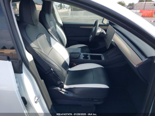 7SAYGDEE7NF557980 Tesla Model Y Long Range Dual Motor All-wheel Drive