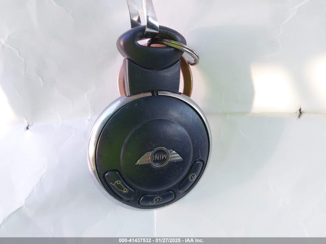 2011 MINI COOPER S WMWSV3C55BTY14629 Photo 10