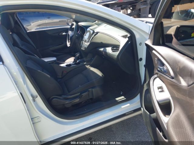 1G1ZD5ST9MF015611 Chevrolet Malibu Fwd Lt
