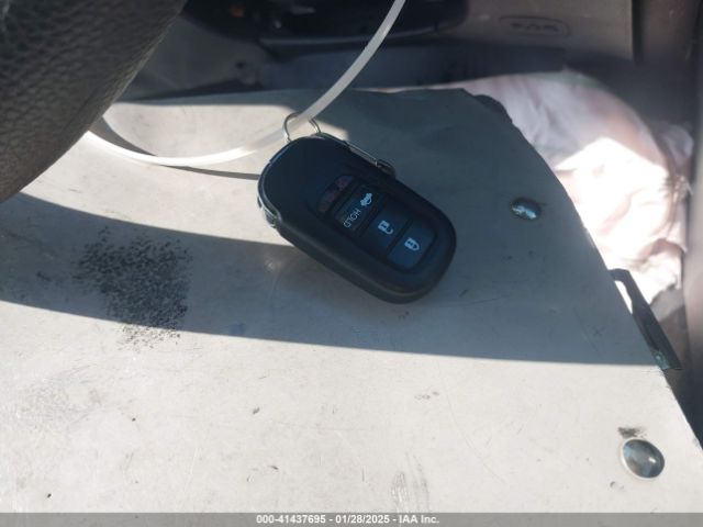 2HGFE2F26RH591008 Honda Civic Lx
