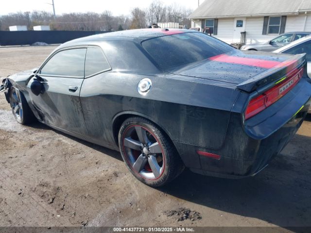2C3CDYAG0EH181779 Dodge Challenger Rallye Redline