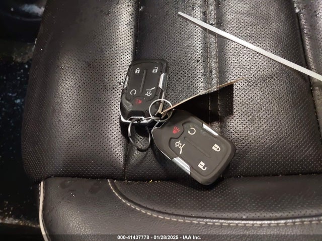 1GKKNXLS6HZ301089 GMC Acadia Denali