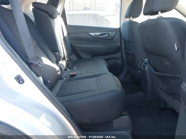 Nissan ROGUE S 2018 5N1AT2MTXJC712006 Image 8