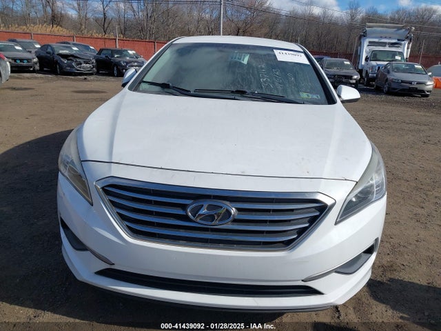 Hyundai SONATA SE 2016 5NPE24AF9GH290665 Image 12