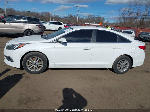 Hyundai SONATA SE 2016 5NPE24AF9GH290665 Image 14