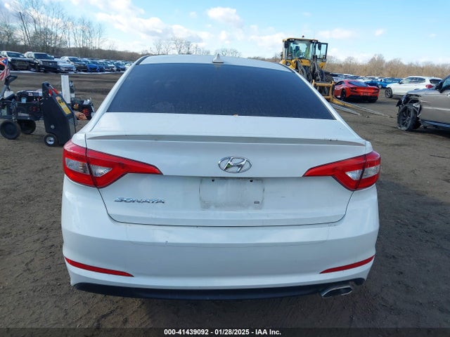 Hyundai SONATA SE 2016 5NPE24AF9GH290665 Image 16