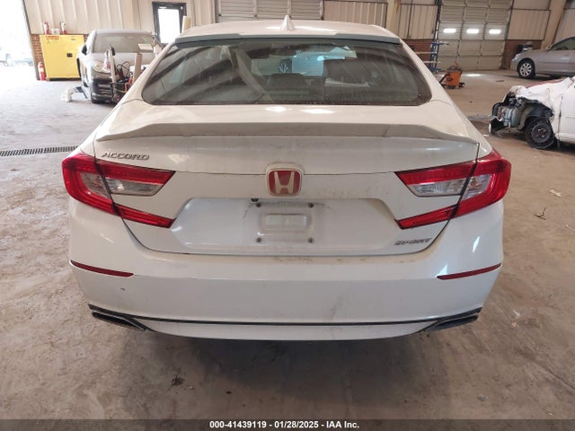 1HGCV1F31JA043037 Honda Accord Sport