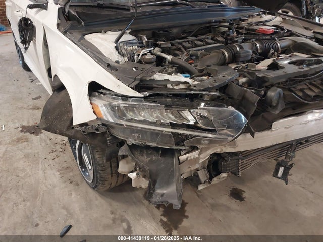 1HGCV1F31JA043037 Honda Accord Sport