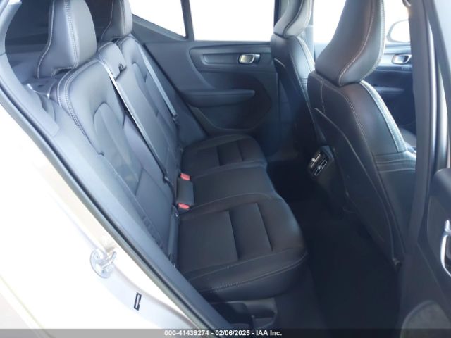 2023 VOLVO XC40 YV4K92HN0P2917624 Photo 7