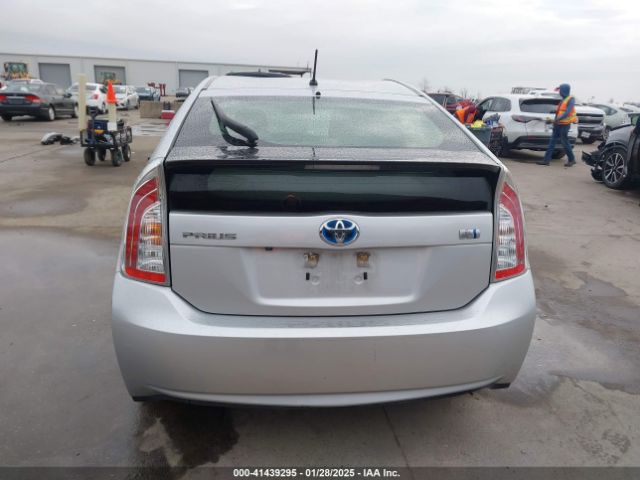 JTDKN3DU7F1942591 Toyota Prius