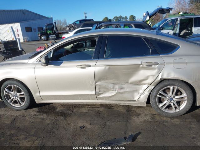 3FA6P0HD6JR161635 Ford FUSION SE
