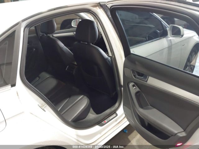 WAUBFAFL1FN028283 Audi A4 2.0t Premium
