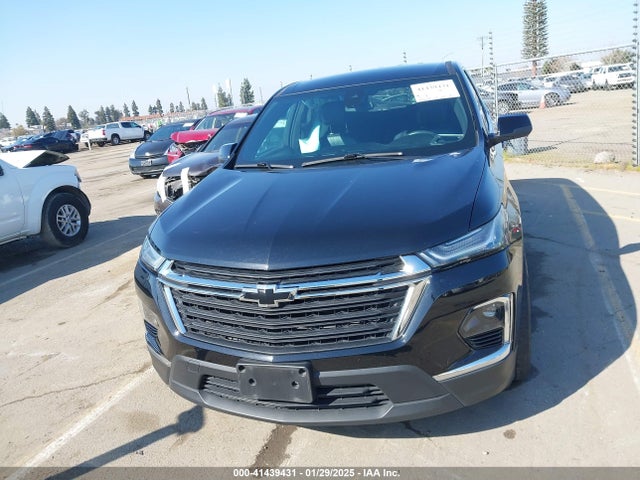 1GNERFKW8NJ122341 Chevrolet Traverse Fwd Ls
