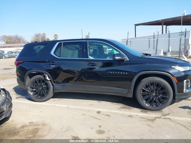 1GNERFKW8NJ122341 Chevrolet Traverse Fwd Ls