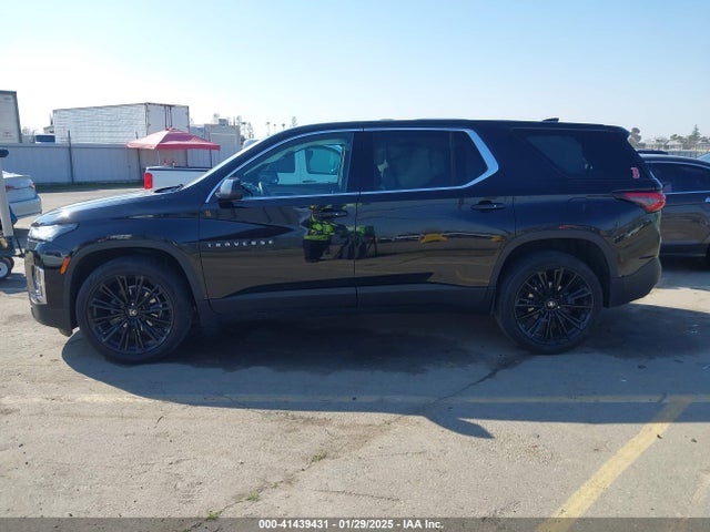 1GNERFKW8NJ122341 Chevrolet Traverse Fwd Ls