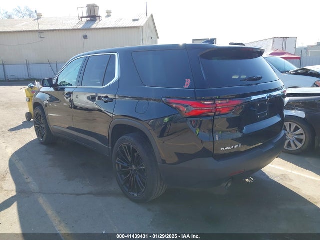 1GNERFKW8NJ122341 Chevrolet Traverse Fwd Ls