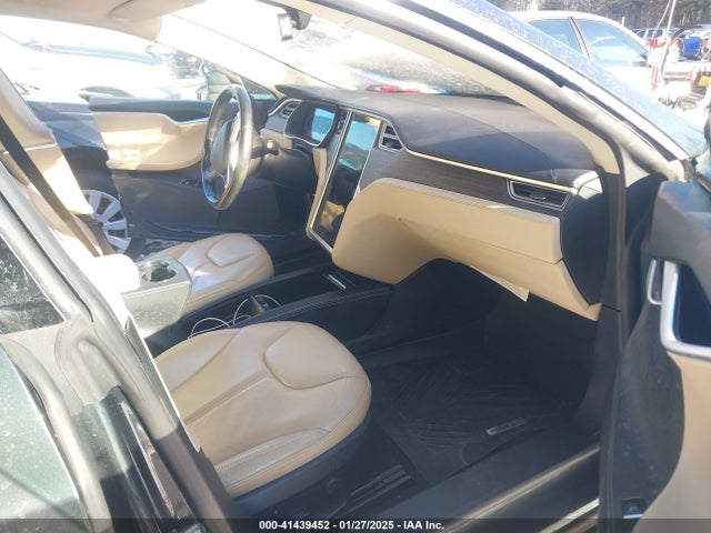 2014 TESLA MODEL S 5YJSA1H13EFP58870 Photo 4