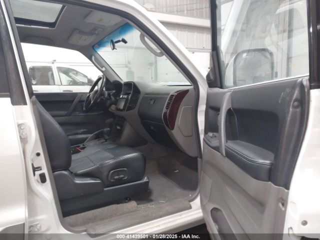 2002 MITSUBISHI MONTERO JA4MW51R12J066168 Photo 4