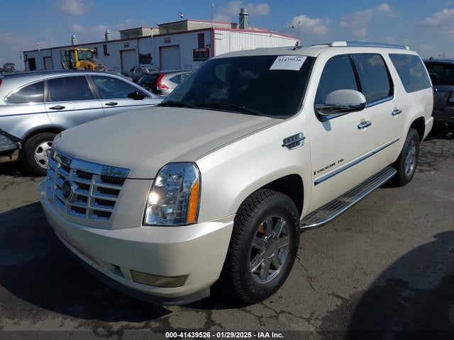 2007 CADILLAC ESCALADE ESV 1GYFK66857R372891 Photo 1