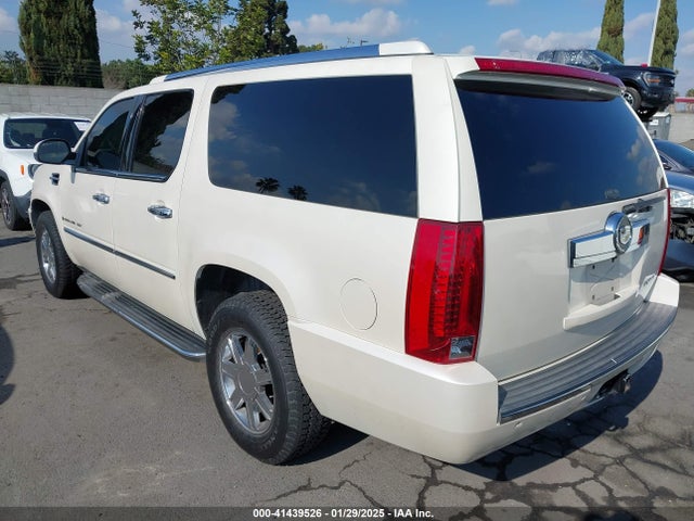 2007 CADILLAC ESCALADE ESV 1GYFK66857R372891 Photo 2