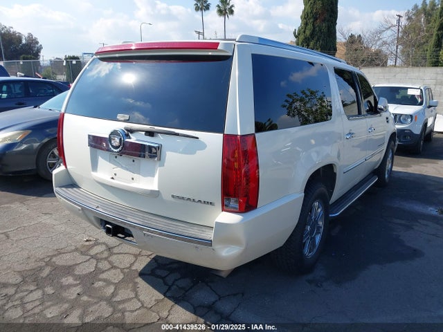 2007 CADILLAC ESCALADE ESV 1GYFK66857R372891 Photo 3