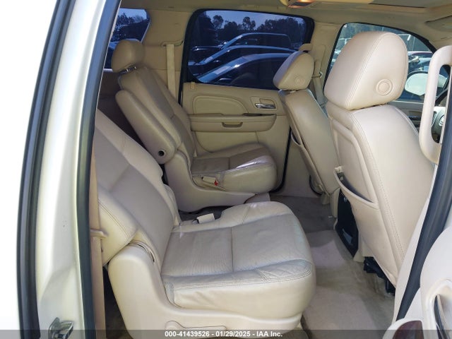2007 CADILLAC ESCALADE ESV 1GYFK66857R372891 Photo 7