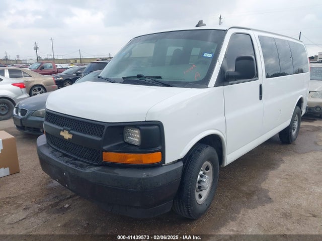 1GAWGEFF0H1331500 Chevrolet Express 2500 Ls