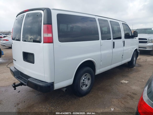 1GAWGEFF0H1331500 Chevrolet Express 2500 Ls
