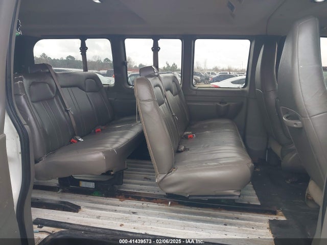 1GAWGEFF0H1331500 Chevrolet Express 2500 Ls
