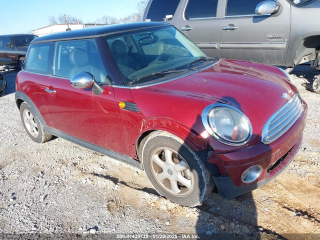 2008 MINI COOPER WMWMF33568TU68217 Photo 0