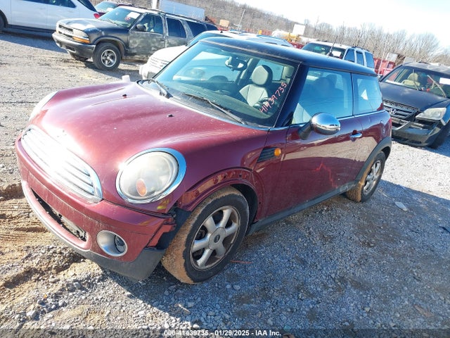 2008 MINI COOPER WMWMF33568TU68217 Photo 1