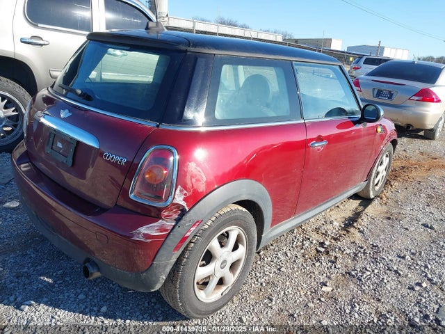 2008 MINI COOPER WMWMF33568TU68217 Photo 3