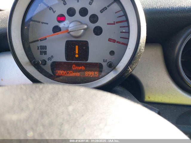 2008 MINI COOPER WMWMF33568TU68217 Photo 6