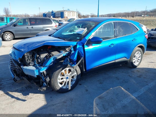 Ford ESCAPE SE 2020 1FMCU0G6XLUC39351 Image 2