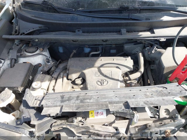 Toyota RAV4 LE 2017 JTMBFREV1HJ136370 Image 10